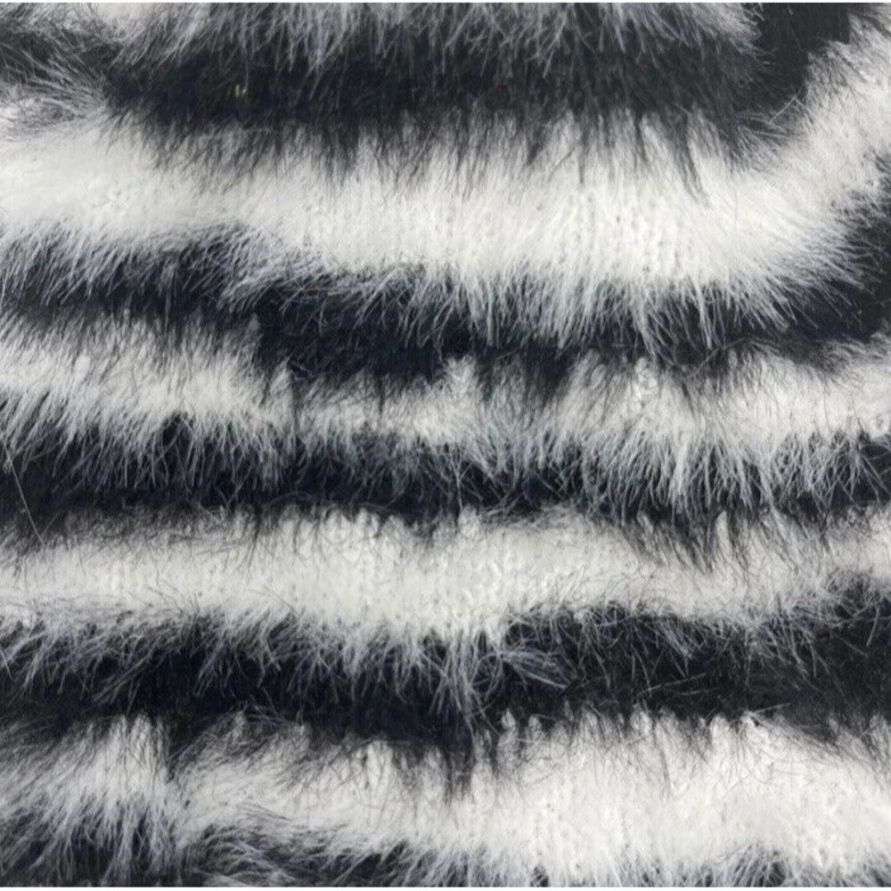 Topshop Black & White Tiger Stripe Beanie Hat New